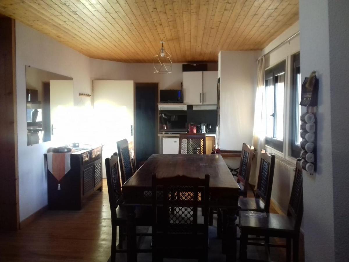 Appartement En Loft 50M2 Dans Maison Avec Chambre En Mezzanine Et Canapes Lits Dans Salon 생-피에르-드-샤르트레우스 외부 사진